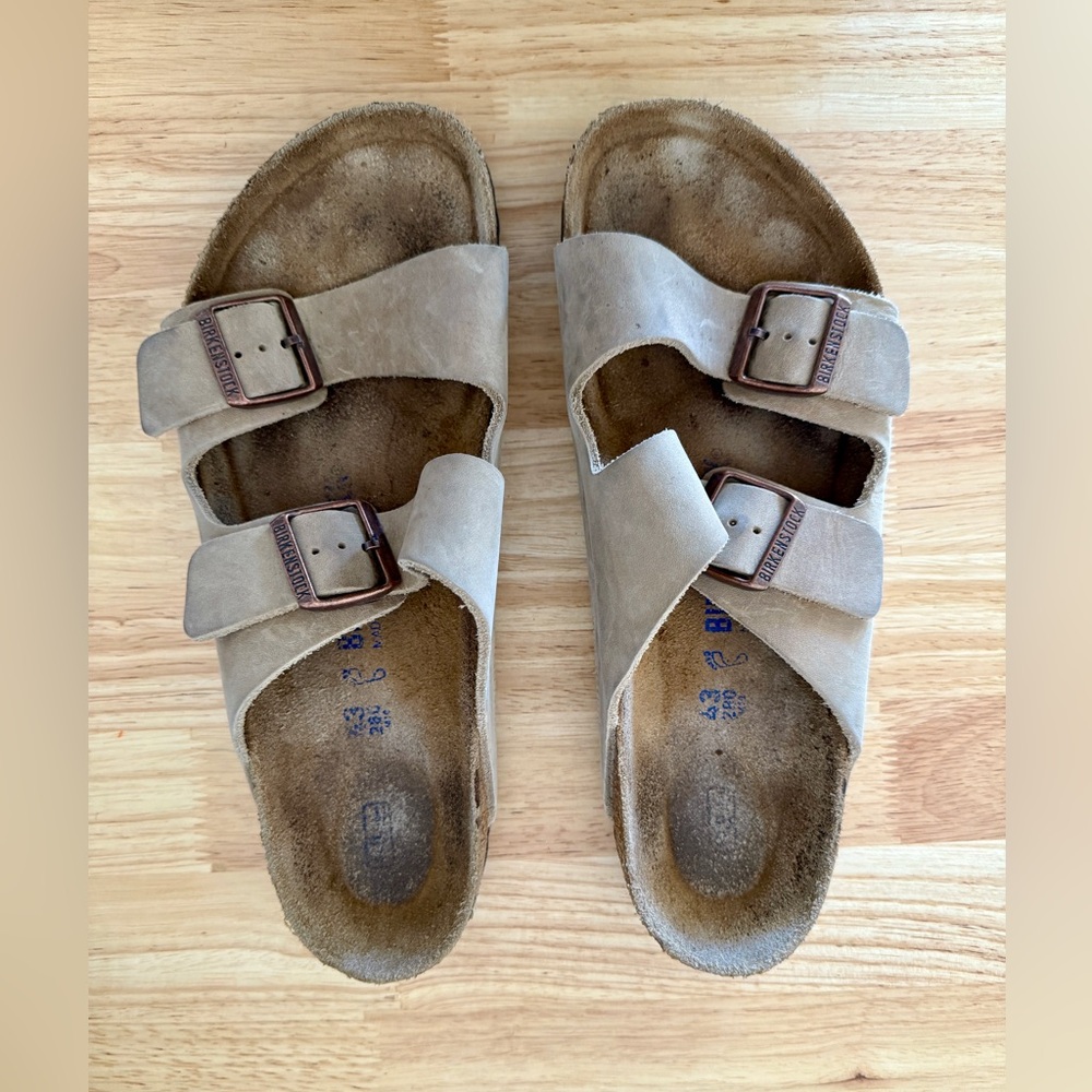 EUC Birkenstock 2 strap sandals